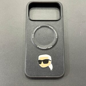 قاب Karl Lagerfeld چرمی مگ‌سیف مناسب iPhone 17 Pro Max | موجود در اپل استور علی شاکری آمل – رنگ مشکی و صورتی